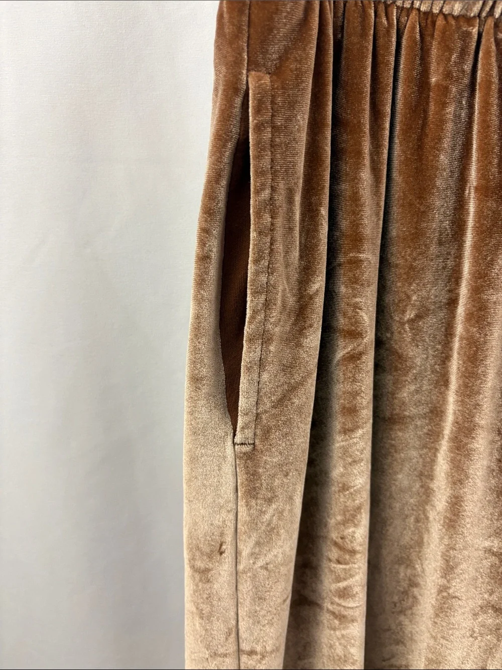 PINK Victoria’s Secret Velour Track Suit Women’s Size S/M Tan 2 Pc Rhinestone - Picture 6 of 9